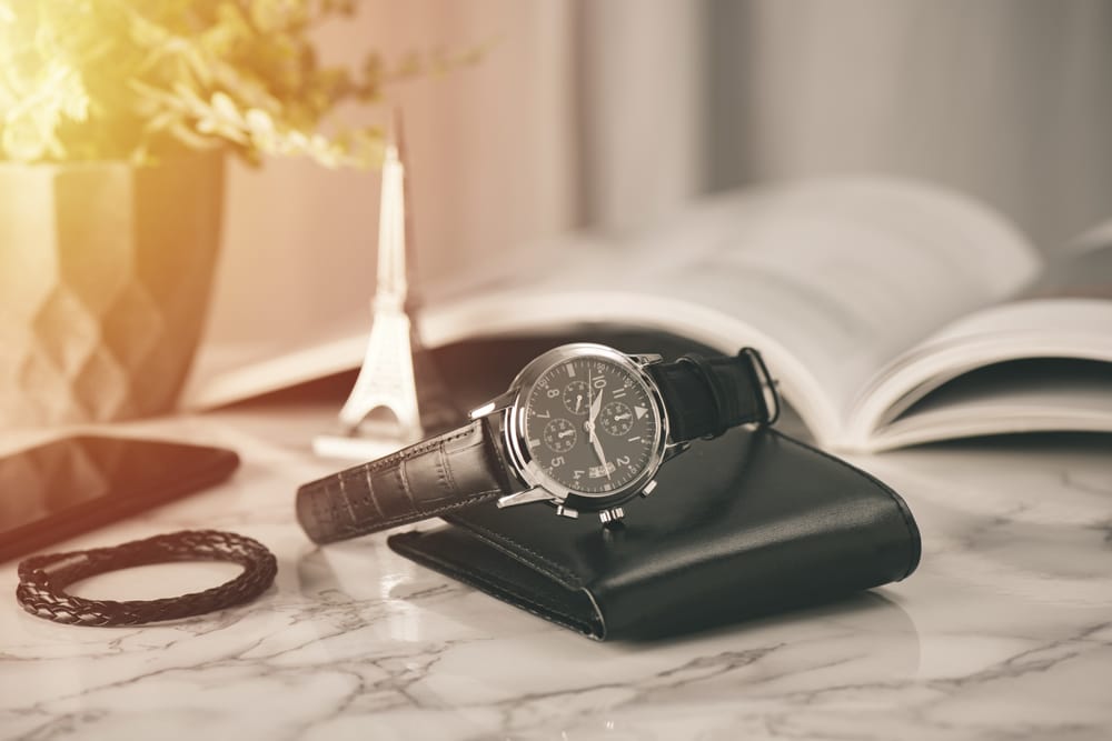 Watch or leather goods as a premium anniversary gift for him