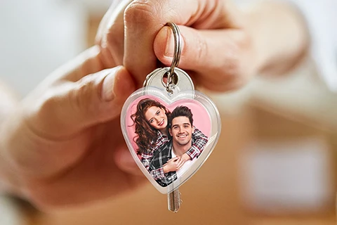 keyring with couple's photo